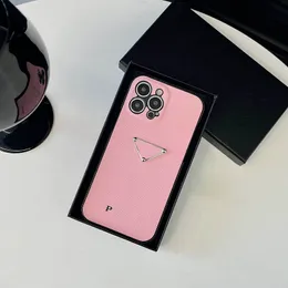 Custodia per telefoni shock-shock per il designer di iPhone 15 per Apple 14 13 12 11 XS XR 8 7 Plus Luxury in pelle PU in pelle incluse incorporata per mobile coque coque coque pink metal rosa metallico