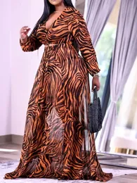 LW Plus Size Two Pices Dress Set Tiger Randage Bandage Design Kjol Set Långärmning V Neck Fashion Women Kjol Set 240130