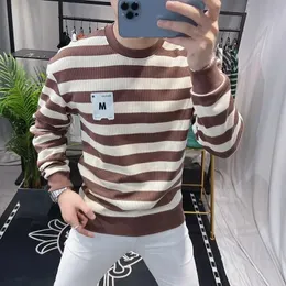 Male Clothes Green Tops Round Neck Stripe T Shirts for Men Sweatshirts Polyester Harajuku Fashion Normal Japan Xl Full Sleeve F 240119