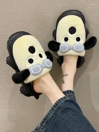 Hausschuhe Winter Frau Slipper Slides Flock Schuhe Low Fashion Cover Toe Pantofle Luxus Massage Flache 2024 Gummi Kurze Plüsch Rom mit