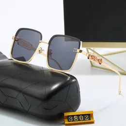 مصمم أزياء نظارة شمسية للرجل نساء مستطيلات الشمسية للجنسين مصمم Goggle Beach Beach Sploy Sun Glasses Retro Frame Design With Box