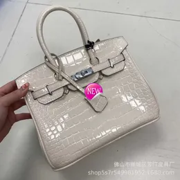 Aabirdkin Designer Totes Tasche Silber Schnalle Leder Krokodil Mustertasche für Frauen Cowide Echtes Kapazität Single Schulter -Crossbody -Fabrik Onye