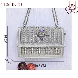 Qualità QSGFC 407 Pompe da donna High e Bag Sier Colore piena di materiali di alta qualità di strass per festa di nozze nigeriane 240125 -Grade SS