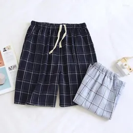 남성용 잠자기 스타일 일본 여름 씻은 면화 단일 라인 대형 그리드 남성 단순한 스팟 홈 5 점 바지 얇은 잠옷