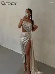 Casual Kleider Nette Frauen 2024 Frühling Slim Sliver Backless Elegante Dünne Glänzende Party Clubwear Aushöhlen Dame Vestidos