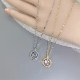 Hänghalsband klassiska design mode smycken lyx ring kristall för kvinna zirkon titanstål kedjekedja halsband