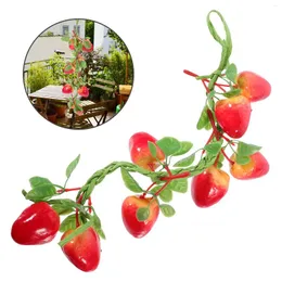 Partydekoration Simulierte Erdbeere Künstliche Früchte Hängende Dekordekorationen Künstliche realistische dekorative Anhängerfrüchte