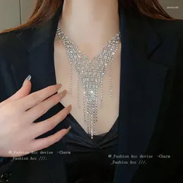 Collane con ciondolo Accessori eleganti per le donne Vintage romantico Cubic Zirconia Nappe Catena al collo Gioielli delicati Gioielli squisiti