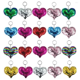 Keychains 1st Reflektiver Shiny Peach Heart Keychain Pendant Car Bagage Fashion Sequins Hjärtformade tillbehör älskar prydnadssaker