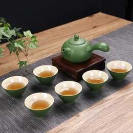 7PCS Ręcznie robiony ceramiczny matowy stały kolor chiński zestaw herbaty kungfu Nordic Prosty kubek na filiżankę filiżanki czajnika z uchwytem przeciwpałszkowym 240124