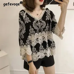 Retro estilo étnico chique renda bordado oco sexy t camisa feminina casual vneck 34 manga solta doce rua topo roupas femininas 240124