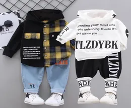 Barn039s kläder set Spring Children Clothing Pack Casual Effects Color Baby Boy Trui Sport med Long Mouwen Hooded Broek 1713964