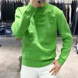 Herrkläderbrev Crewneck Knit tröja manlig rund krage gröna tröjor koreanska mode skakar hoppare lös passform svettskjorta 240123