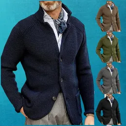 Cappotto maglione da uomo abito slim colletto rialzato lavorato a maglia cardigan autunno e inverno da uomo 240130