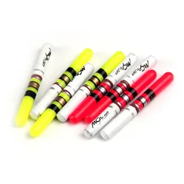 20pcs/lot fishing float accessory Green/Red LED Light Stick مع CR322 Night Fishing Tackle B277 240125