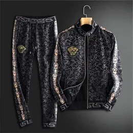 Frühlings- und Herbstleuchte Luxus High End Fashion Sticker Männer Sportswear Casual Sportswear Fashion zweiteilige Set