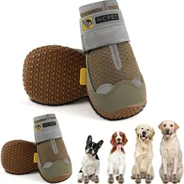 Buty dla psów 4pcsset dla dużych psów oddychające profesjonalne przeciwdziałanie przeciwprawie trwałe zwierzę domowe gumowa podeszwa 240119