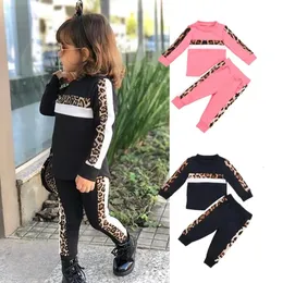 Комплект одежды для маленьких девочек от 1 до 7 лет, весенне-зимние детские леопардовые спортивные костюмы, толстовки с длинными рукавами, толстовки, брюки, одежда для малышей 240129
