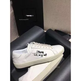 2024 French Shoes Saint Ts Women Men Shoes New First Layer Cowhide Tide Low Youth Trend Designer Shoes Candy Color Black And White Summer Test Shoes 955 585