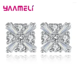 Orecchini a bottone Gioielli in cristallo di moda Argento sterling 925 Pieno di zirconi cubici trasparenti Collana con fiocco di neve quadrato Decorazione dell'orecchio Pendientes