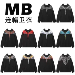 Herrtröjor MB 24SS Designer Herr- och kvinnors tröjor MB Färgglad fjäder Snake Mönster Vatten Drop tröja Marcelo Trendy Brand Black Grey Winged Par Hoodie