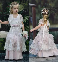Zakurzona różowa bohemia ślubna dziewczyna sukienki klejnot z krótkim rękawom vintage koronkowe marszczenia 2019 Dzieci dzieci urodziny D1346097