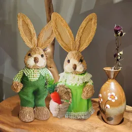 Bunny Decor Decorations Dekoracje Ozdoby Ogrodowe DIY Straw Rabbit Znakomite dary ręczne Kreatywne z marchewką 240131