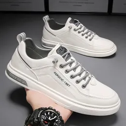 Homens sapatos casuais respirável branco tênis moda condução andando tênis para masculino skate apartamentos 240126