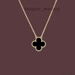 Vanclef Bracelet Van Clover Bracelet Fashion Pendant Necklaces for Women Elegant 4/four Leaf Clover Locket Necklace Highly Quality Choker Chains Designer Jew