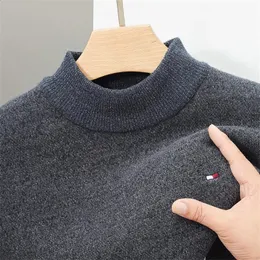 Brand Embroidery Winter Half Turtleneck Sweater Oneck Loose Youth Fashion Urban Simple Warm Soft Thick Jumper Men Clothing 240123
