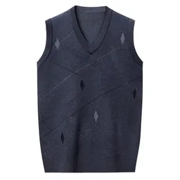 2023 Autumn and Winter Soft and Warm Business Casual Versatile Men's Knitted Vest 240125