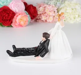 FEIS Criativo estilo ocidental bolo de casamento casal presentes de casamento presentes de resina não pode escapar do bolo do noivo topper5919250