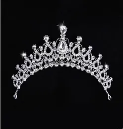 2019 Whole Bridal Accessories Korean Premium Alloy Faux Pearl Crystal Luxurious Brides Crown Ornaments Headpieces Wedding Deco7774592