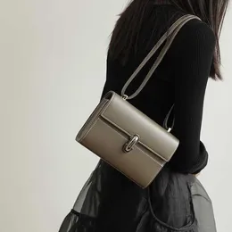 SADET E Omuz Torbaları Çanta Üst düzey elle tutulan küçük kare çanta Fransız Minimalist Deri Omuz Çantası Çapraz Çantası Kadınlar için 231215