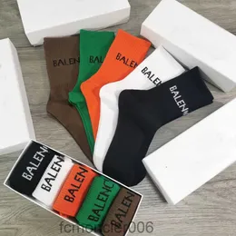 Men Women Gift Box Socks Designer Temproidery Letter Cotton Sport Skatboard Street Scaled Sock 3Met