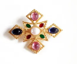 New Sweet Mixed Color Cute Design Geometric Fashion Brooches For Women Delicate Gift Brooch Jewelry9282035