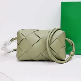 Ny vävd liten fyrkantig väska plånbok mode lyxvävd ögonblicksbild kamera designer väska kvinna mini crossbody väska hög kvalitet kvinnlig mjuk lädervävd kamerapåse