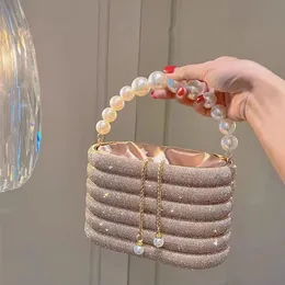 Crystal metalowe torby wieczorowe Worki Butique Pearl rączka błyszczące kolorowe torebki i torebki ślubne ślubne 240123