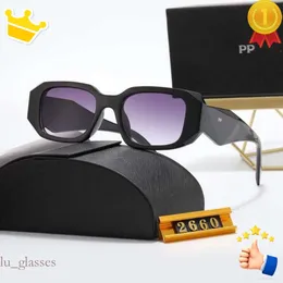 Designer óculos de sol moda clássico óculos óculos ao ar livre praia óculos de sol para homem mulher 7 cores opcional assinatura triangular