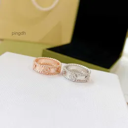 مصمم حلقة Van Clover Ring Cleef Four Leaf Clover Ring Four Leaf Clover Van Ring Rings Caleidoscope Rings for Women Diamond Cleef Ring Rings Valentine PA