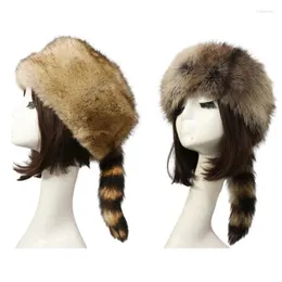 Berets Winter Mongolische Hut Für Erwachsene Verdickte Flache Top Plüsch Kappe Mit Waschbären Schwanz
