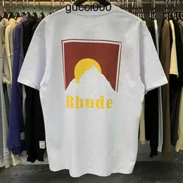Camisetas masculinas Rhude Sunset T-shirt com padrão de montanha nevada americana solta masculina verão casal manga curta ZFN4