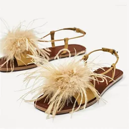 Sandaler Feather Women's Summer 2024 Fur Flat Shoes Ladies Böhmen Beach Slippers Square Toe Casual Gladiator Sandalias Mujer