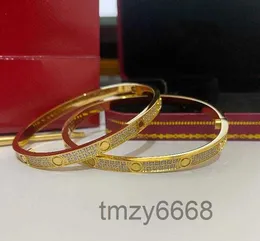 Womens Bracelet Gold Torque Bangle Double Row Diamond Jewelry Hidden Inlay Process High Fade Resistant Bracelets Designer for Women Luxurious WFNX