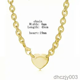 Lyxdesigner 19mm hjärthalsband kvinnor rostfritt stål mode par runda smycken gåva till flickvän jul grossist mucv 2hg1 600e 600e