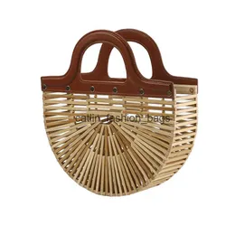 Totes Bamboo woven bag hand carry womens bamboo straw hollow beach handbags for women 2022 designer luxuryH24217