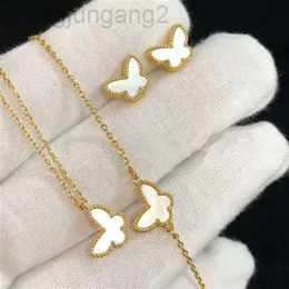 Bracciale Designer Van Cleaf Vcas High Version v Gold Mini Four Leaf Grass Collana con farfalla a conchiglia bianca Orecchini con bracciale femminile in oro rosa turchese