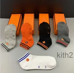 Womens Sport Sock Calcetines Largos Disigner för kvinna som strumpar rena bomullssockningar Absorberande andningsbara korta båtstrumpor lyx ETSUKYFK H1Q7