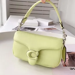 Kadınlar için yüksek versiyonlu deri bir omuz crossbody şarap tanrı çantası, şık popüler ışık lüks küçük kare çanta