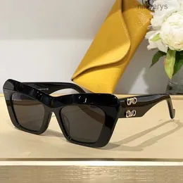 نظارة شمسية مصممة فاخرة للنساء Cat Eyesex Beach Frames Vintage Design UV400 مع حالة جيدة جدًا clnv